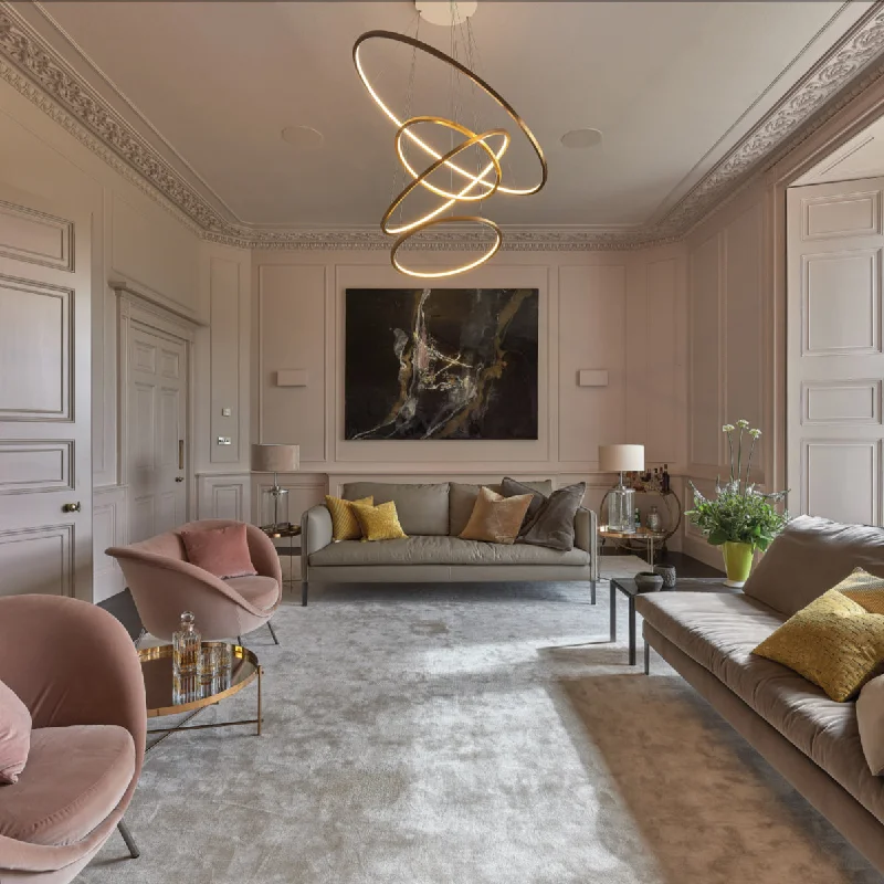 French Country Chandeliers with a Romantic AuraFrench Country Chandeliers with a Romantic AuraLohja 4