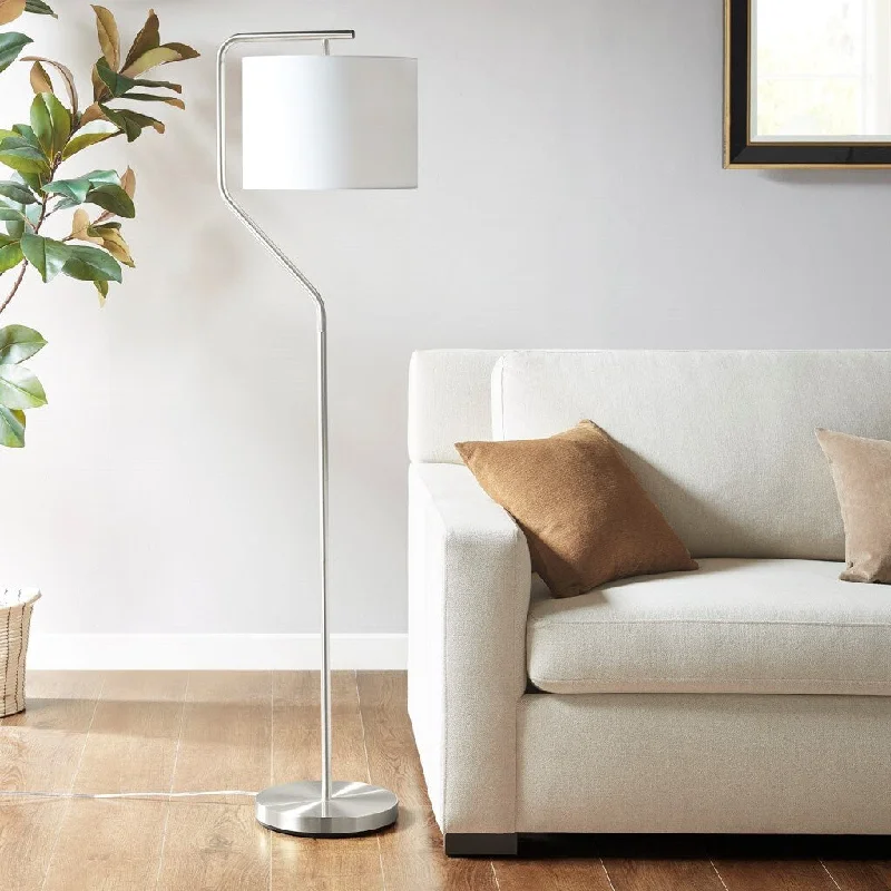 USB Charging Port Floor Lamp for Convenient Device ChargingUSB Charging Port Floor Lamp for Convenient Device ChargingArched Metal Floor Lamp,Easy installation
