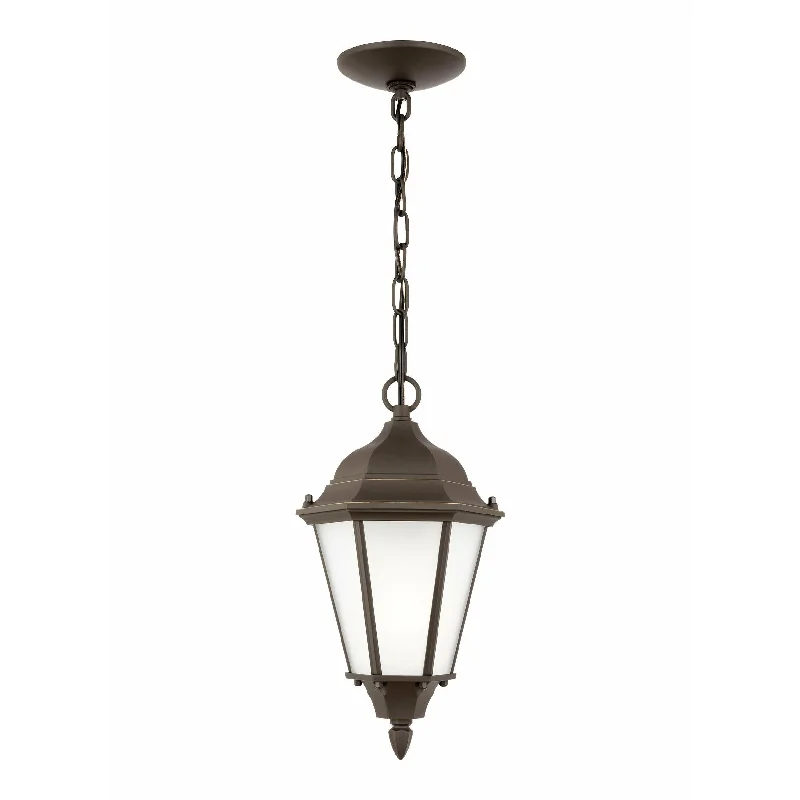 Victorian - Inspired Ceiling Lights with Ornate Crystal ChandeliersVictorian - Inspired Ceiling Lights with Ornate Crystal ChandeliersBakersville 1-Light Outdoor Pendant (with Bulb)