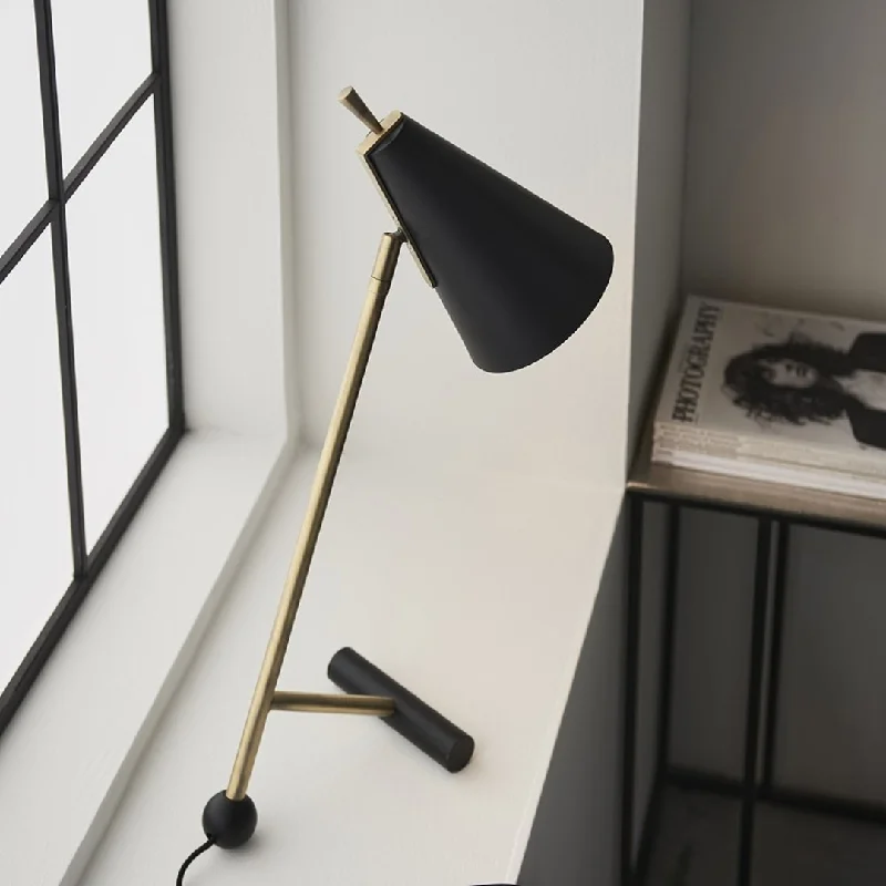 fabric table lamps with a linen shade for a relaxed and breathable lookfabric table lamps with a linen shade for a relaxed and breathable lookShanano Task Lamp Matt Black